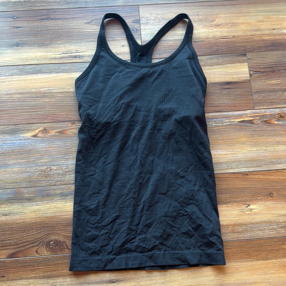 Lululemon ribbed tank size 4